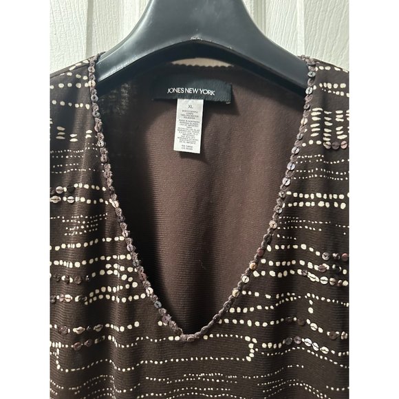 Jones New York Brown and White V Neck Shirt Size XL‎ 3/4 sleeve w/Sequin Accents - Picture 2 of 7